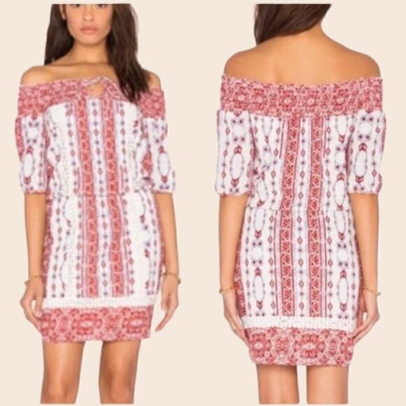 Saylor Red and White Blouson Blossom Mini Dress Size Small - Picture 1 of 12